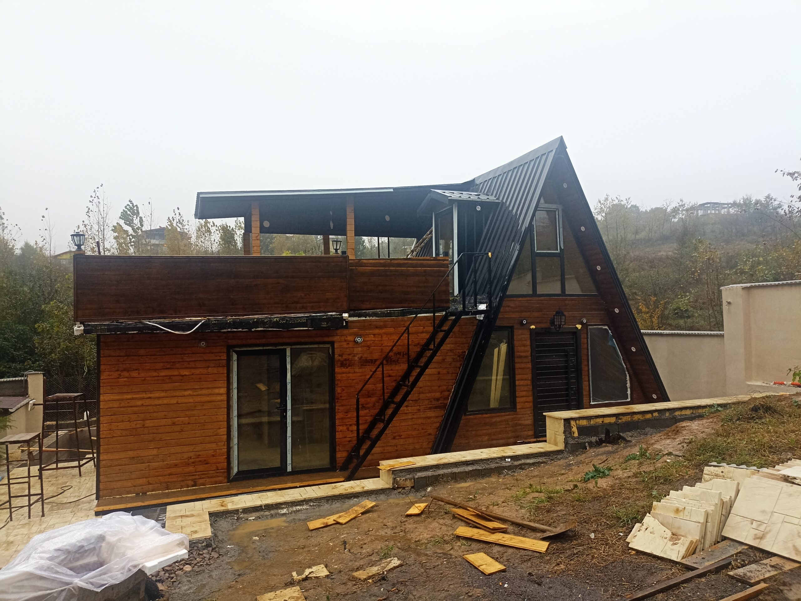 قیمت ساخت کلبه پیش ساخته سوئیسی بر اساس نوع سازه – سال ۱۴۰۴